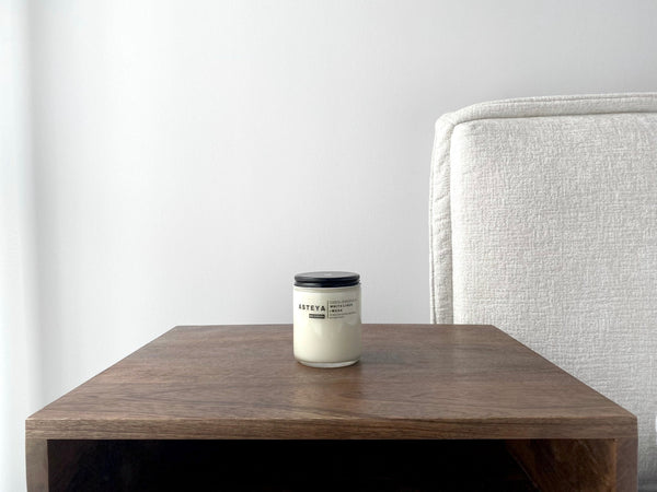 White Linen + Musk 8oz Candle